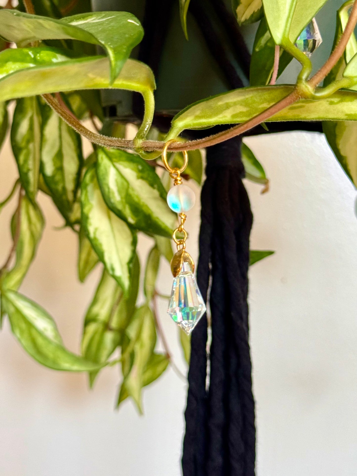 Plant Vine Charm | Aura