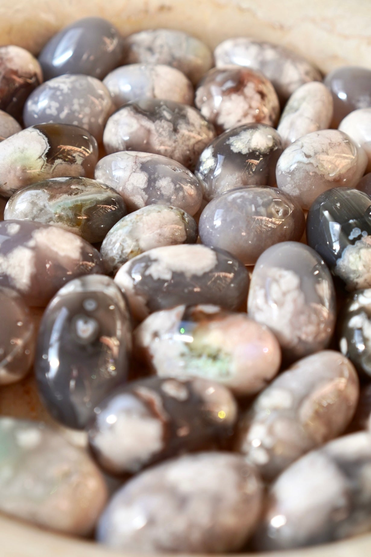 black flower agate tumble