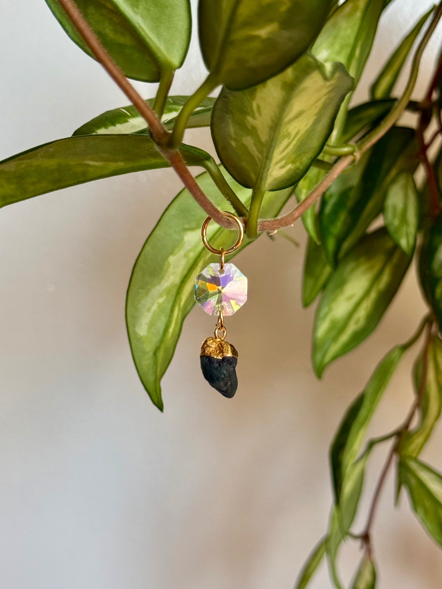 Plant Vine Charm | Emerald