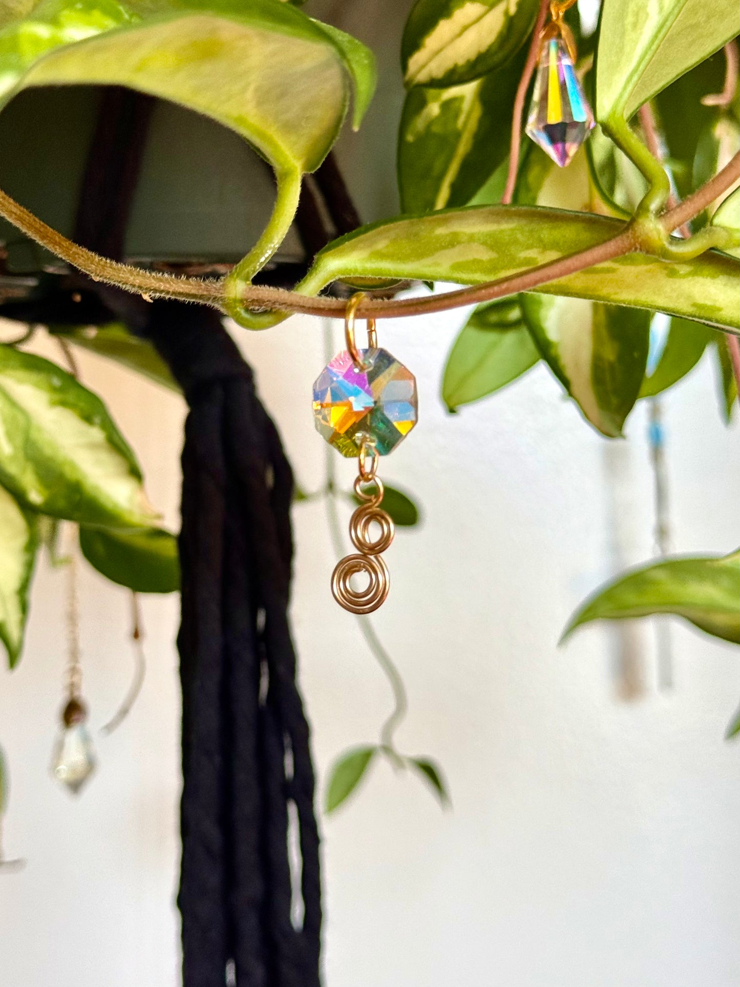Plant Vine Charm | Swirly
