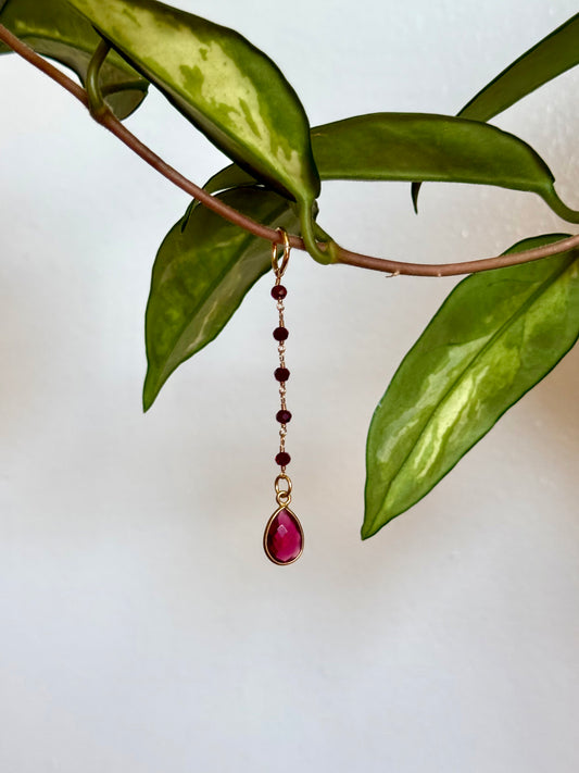 Plant Vine Charm | Garnet