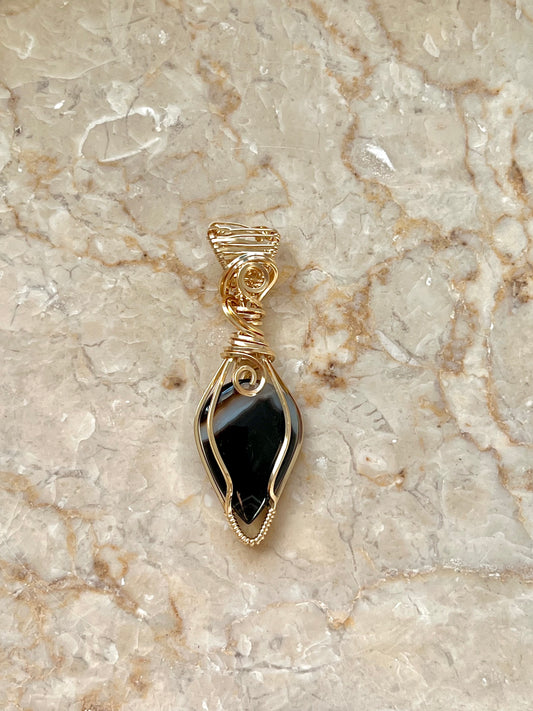 Banded agate pendant 5