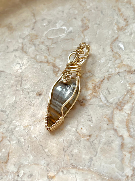 Banded agate pendant 4